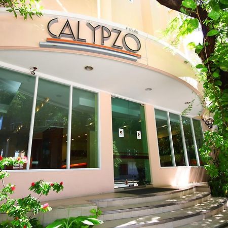 Отель Calypzo Бангкок Экстерьер фото